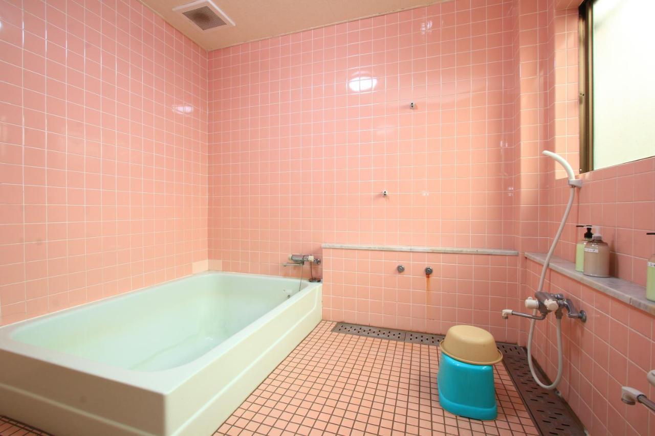 Minshuku Umi No Sachi Hotel Sasebo Buitenkant foto